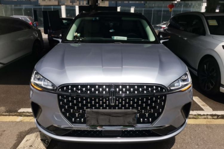 Used Lincoln Corsair 2023 2.0T Two-Wheel-Drive Luxury Edition Front