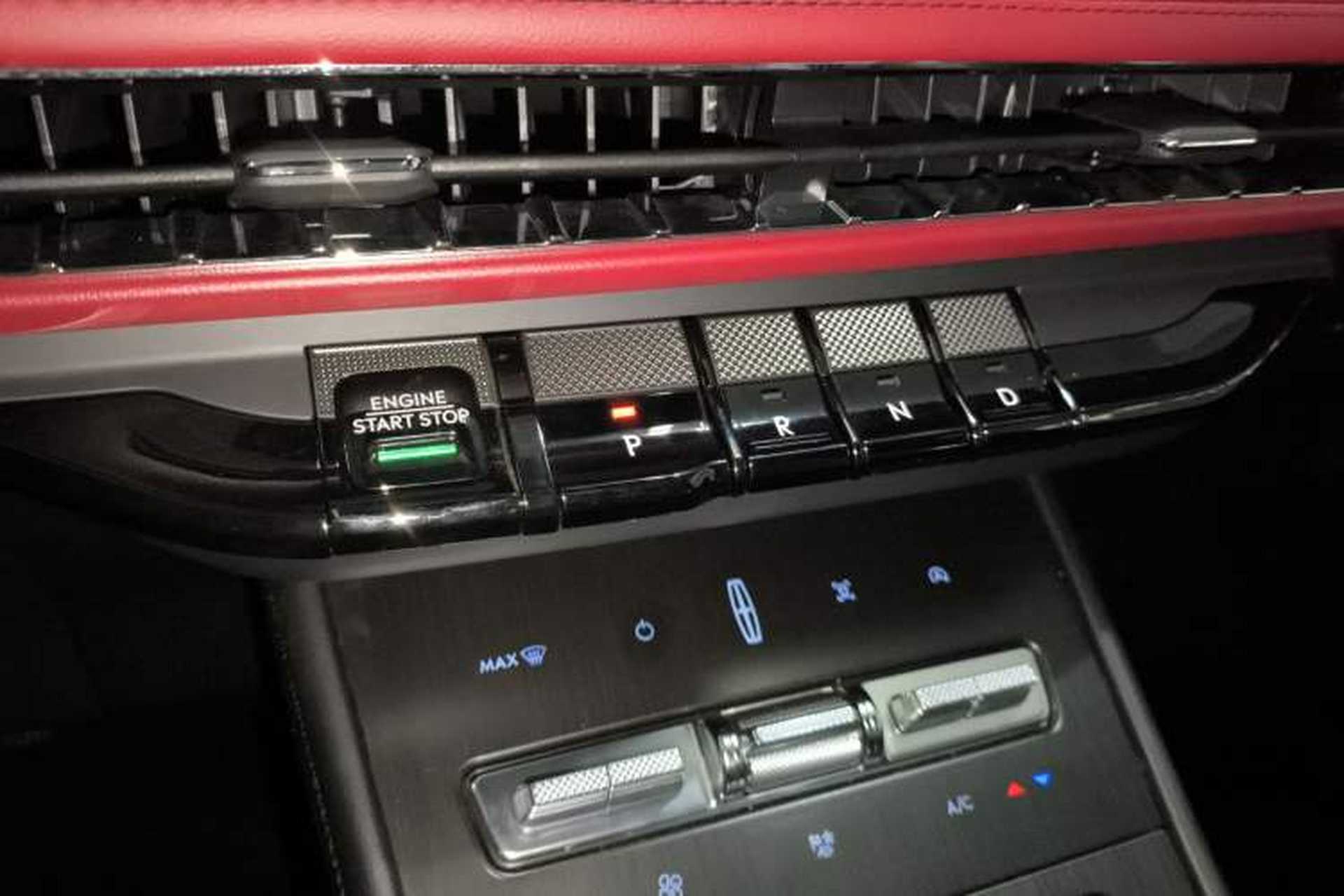 Used Lincoln Corsair 2023 2.0T Four-Wheel Drive Luxury Edition Gear Lever