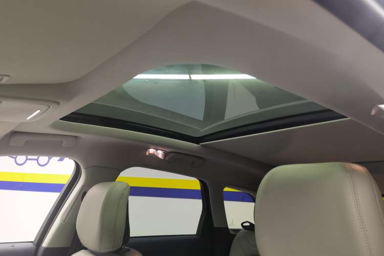 Used Lincoln Corsair 2023 2.0T Two-Wheel Drive Luxury Edition Headliner