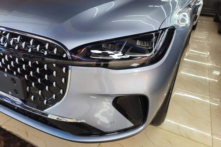 Used Lincoln Corsair 2023 2.0T Two-Wheel Drive Luxury Edition Left Front Headlight