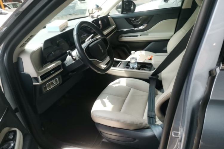 Used Lincoln Corsair 2023 2.0T Two-Wheel-Drive Luxury Edition Left Front Seat