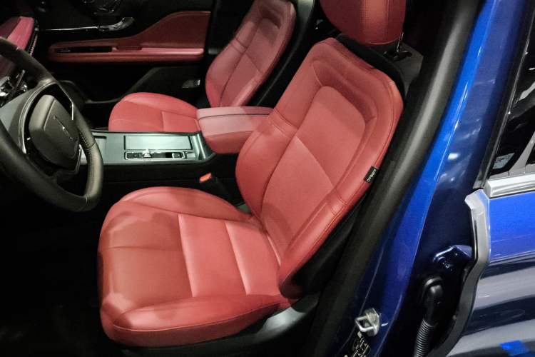 Used Lincoln Corsair 2023 2.0T Four-Wheel Drive Luxury Edition Left Front Seat