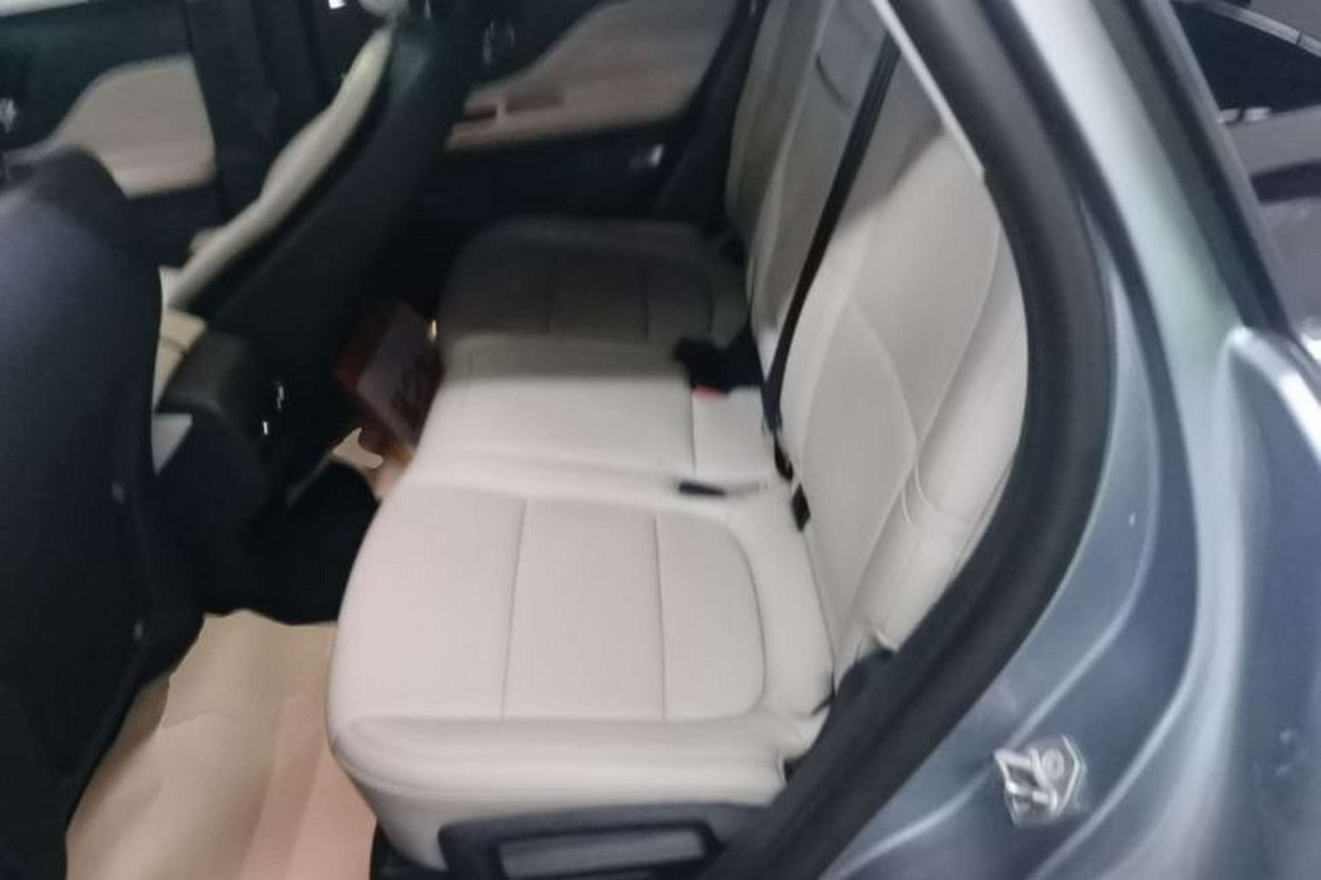 Used Lincoln Corsair 2023 2.0T Two-Wheel-Drive Luxury Edition Left Rear Seat