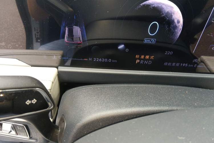 Used Lincoln Corsair 2023 2.0T Two-Wheel Drive Luxury Edition Odometer Close Up