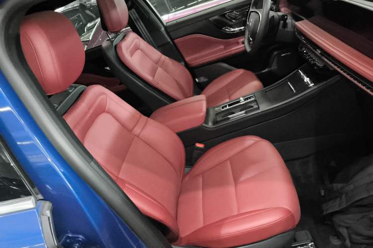 Used Lincoln Corsair 2023 2.0T Four-Wheel Drive Luxury Edition Right Front Seat