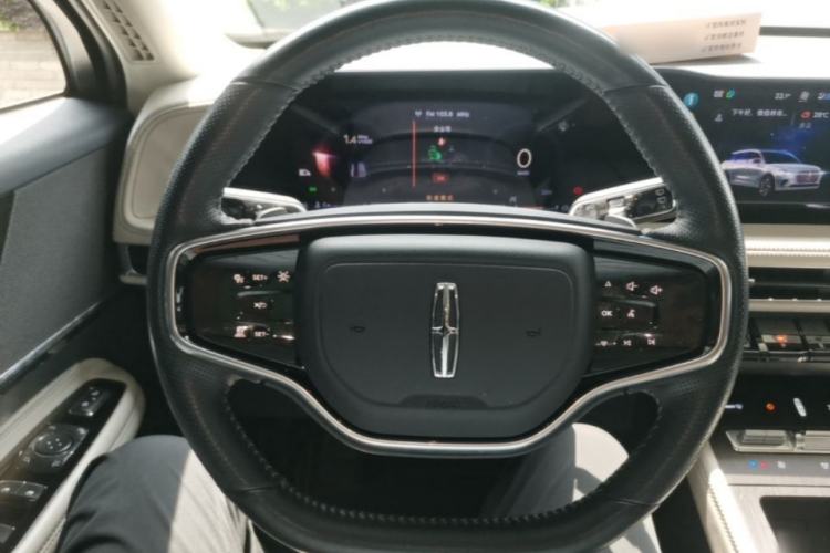 Used Lincoln Corsair 2023 2.0T Two-Wheel-Drive Luxury Edition Steering Wheel