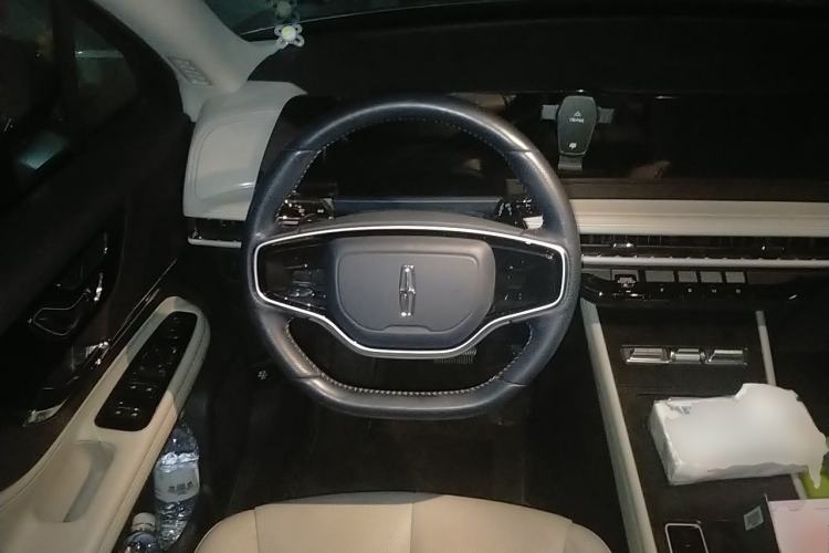 Used Lincoln Corsair 2023 2.0T Two-Wheel Drive Luxury Edition Steering Wheel