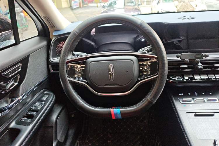 Used Lincoln Corsair 2023 2.0T Two-Wheel Drive Luxury Edition Steering Wheel