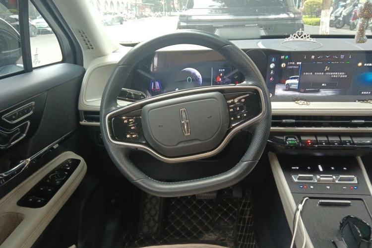 Used Lincoln Corsair 2023 2.0T Two-Wheel Drive Luxury Edition Steering Wheel