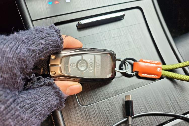 Used Lincoln Corsair 2023 2.0T Two-Wheel Drive Luxury Edition Vehicle Key