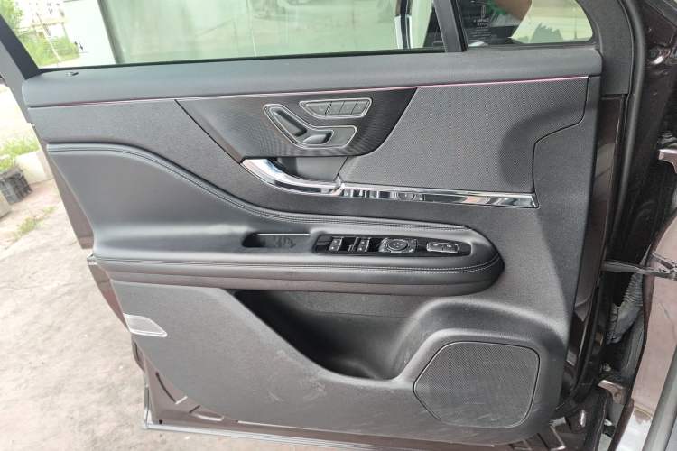 Used Lincoln Corsair 2023 2.0T Two-Wheel-Drive Luxury Edition Left Front Door Interior
