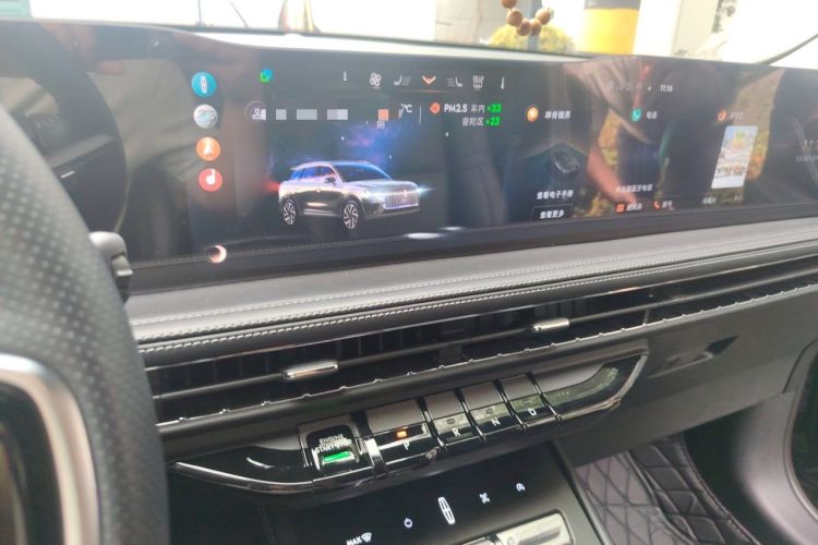 Used Lincoln Corsair 2023 2.0T Two-Wheel Drive Luxury Edition Audio And AC Panel