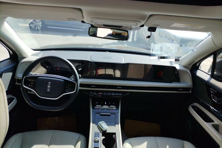 Used Lincoln Corsair 2023 2.0T Two-Wheel Drive Luxury Edition Center Console