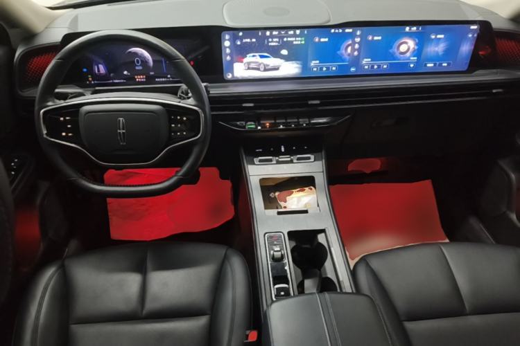 Used Lincoln Corsair 2023 2.0T Two-Wheel Drive Luxury Edition Center Console