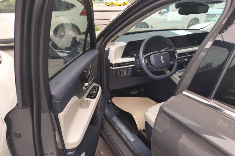 Used Lincoln Corsair 2023 2.0T Two-Wheel Drive Luxury Edition Driver Seat