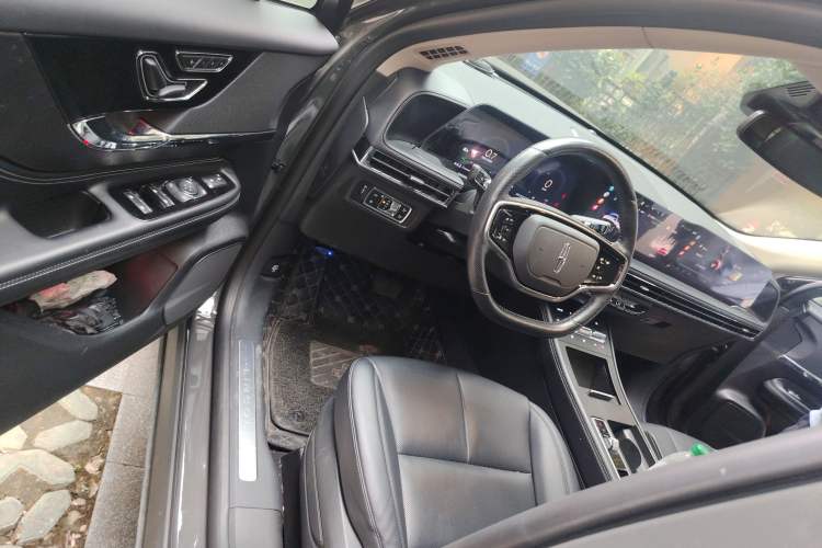Used Lincoln Corsair 2023 2.0T Two-Wheel Drive Luxury Edition Driver Seat