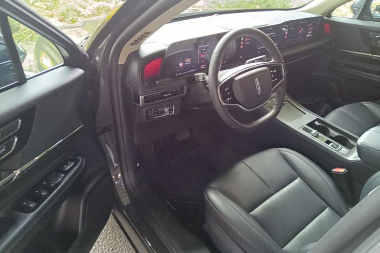 Used Lincoln Corsair 2023 2.0T Two-Wheel Drive Luxury Edition Driver Seat