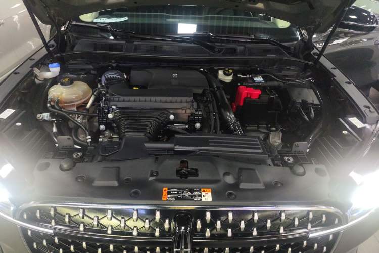 Used Lincoln Corsair 2023 2.0T Two-Wheel Drive Luxury Edition Engine Bay