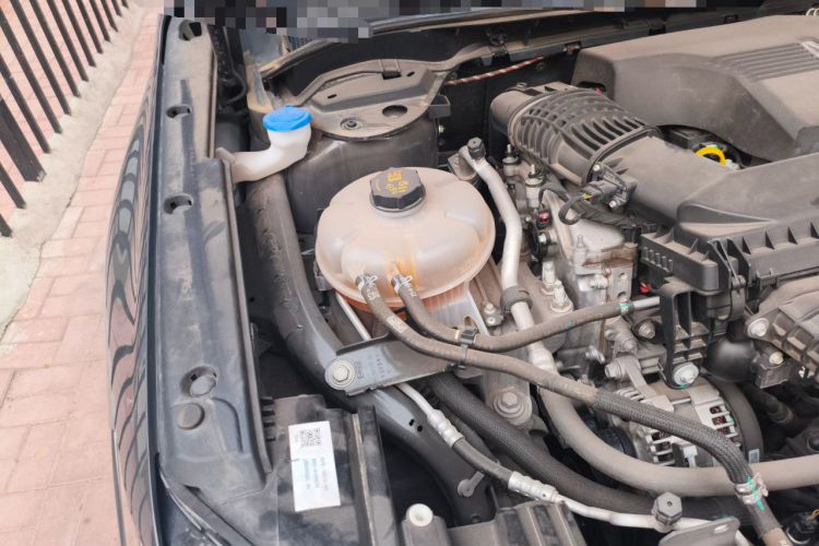 Used Lincoln Corsair 2023 2.0T Two-Wheel-Drive Luxury Edition Engine Bay Right