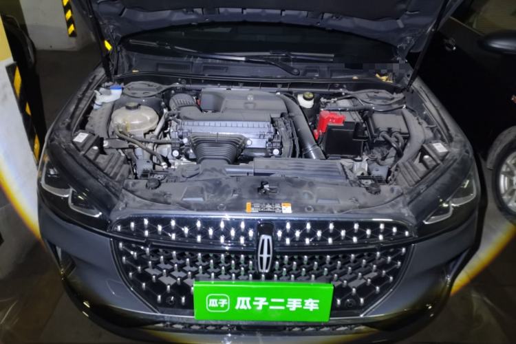 Used Lincoln Corsair 2023 2.0T All-Wheel-Drive Prestige Version Engine Bay