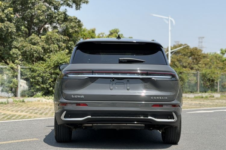 Used Lincoln Corsair 2023 2.0T Two-Wheel Drive Luxury Edition Exterior 2