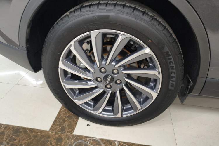 Used Lincoln Corsair 2023 2.0T Two-Wheel-Drive Luxury Edition Exterior 5