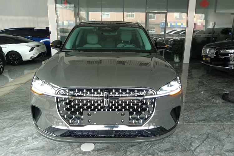 Used Lincoln Corsair 2023 2.0T Two-Wheel Drive Luxury Edition Front