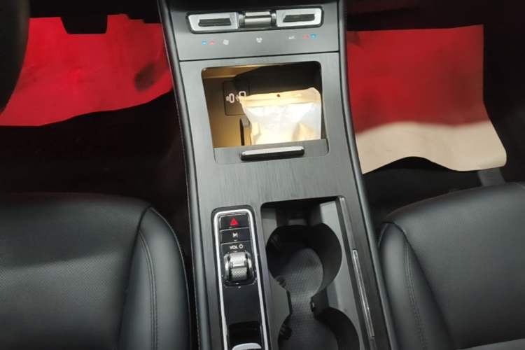 Used Lincoln Corsair 2023 2.0T Two-Wheel Drive Luxury Edition Gear Lever