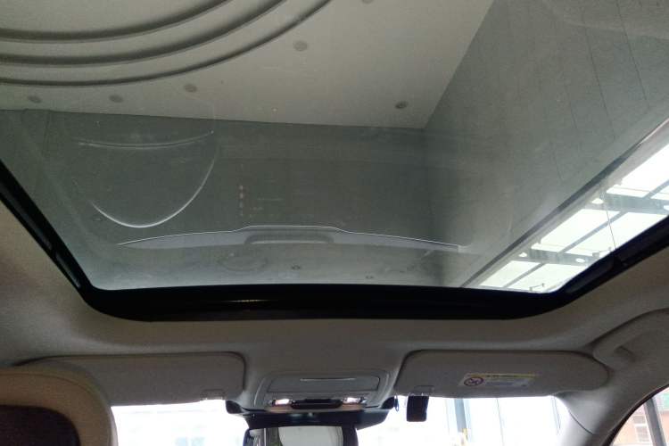 Used Lincoln Corsair 2023 2.0T Two-Wheel Drive Luxury Edition Headliner