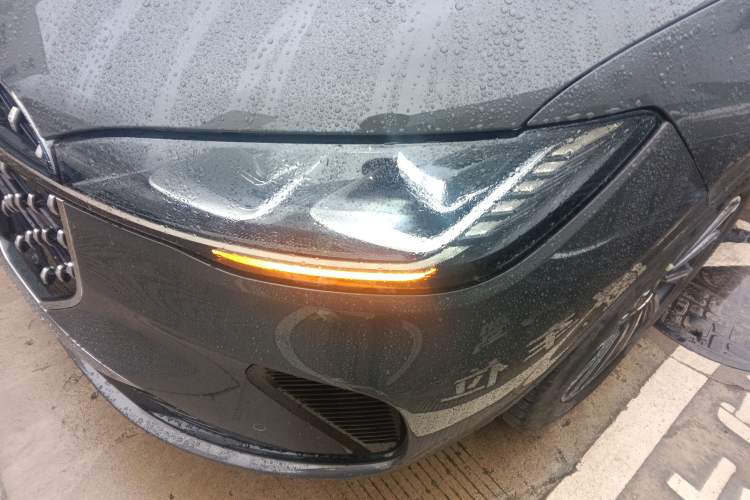 Used Lincoln Corsair 2023 2.0T Two-Wheel-Drive Luxury Edition Left Front Headlight