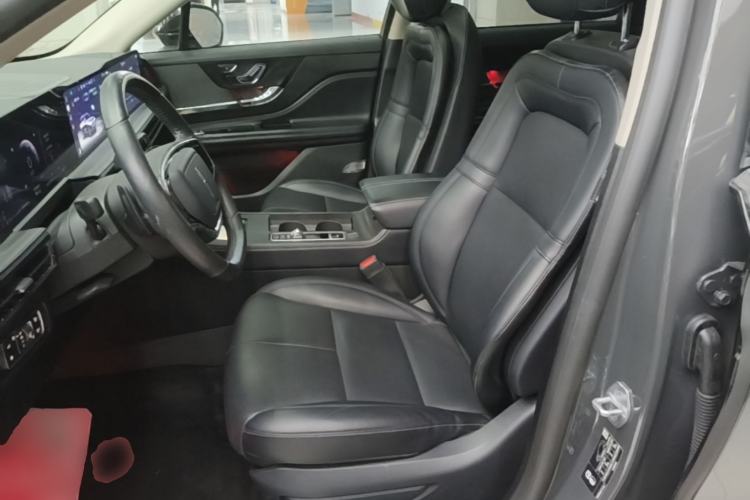 Used Lincoln Corsair 2023 2.0T Two-Wheel Drive Luxury Edition Left Front Seat