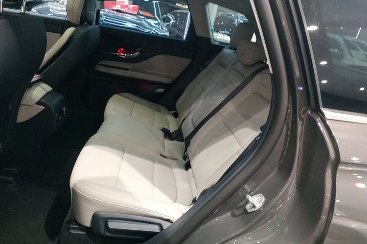 Used Lincoln Corsair 2023 2.0T Two-Wheel-Drive Luxury Edition Left Rear Seat