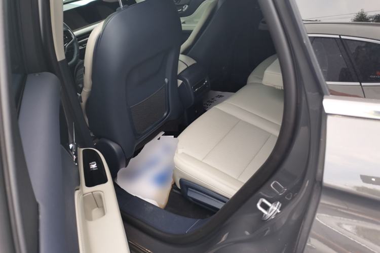 Used Lincoln Corsair 2023 2.0T Two-Wheel Drive Luxury Edition Left Rear Seat