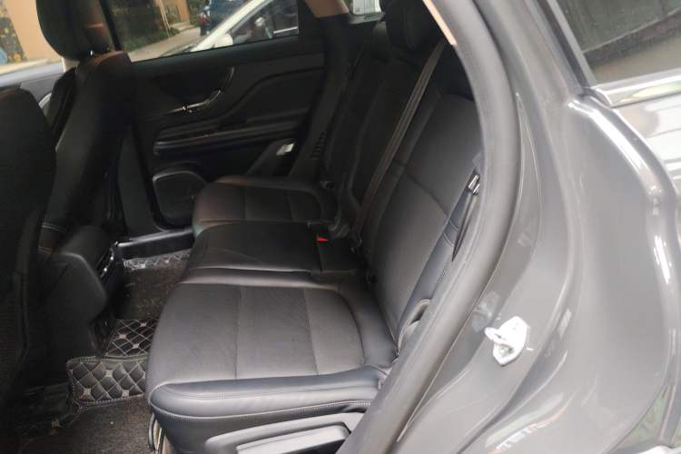 Used Lincoln Corsair 2023 2.0T Two-Wheel Drive Luxury Edition Left Rear Seat