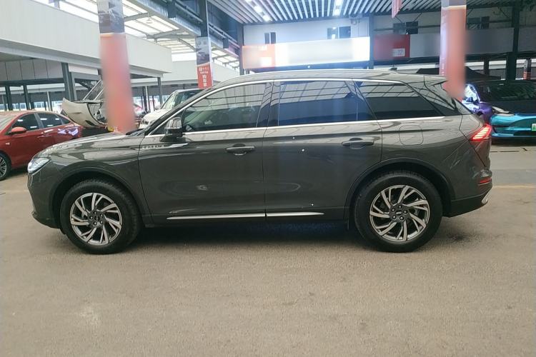Used Lincoln Corsair 2023 2.0T Two-Wheel Drive Luxury Edition Left Side