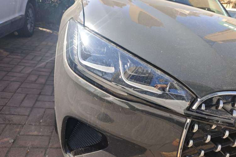 Used Lincoln Corsair 2023 2.0T Two-Wheel Drive Luxury Edition Right Front Headlight