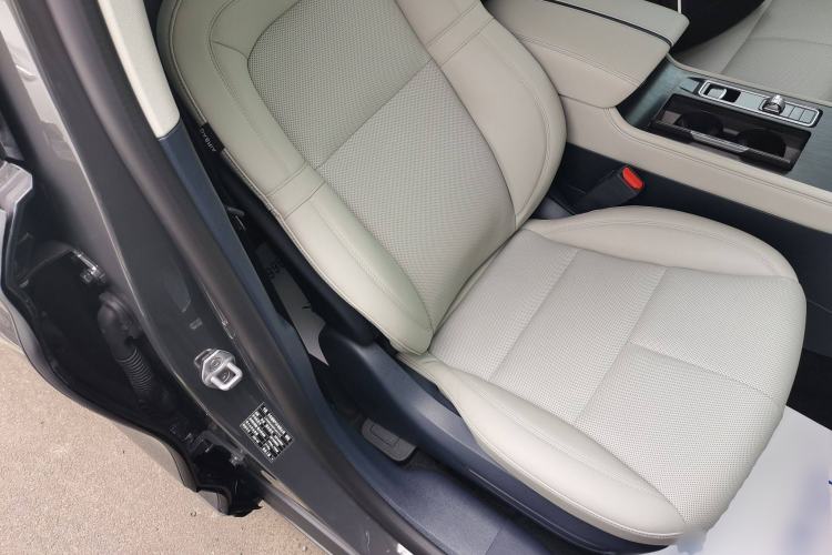 Used Lincoln Corsair 2023 2.0T Two-Wheel Drive Luxury Edition Right Front Seat
