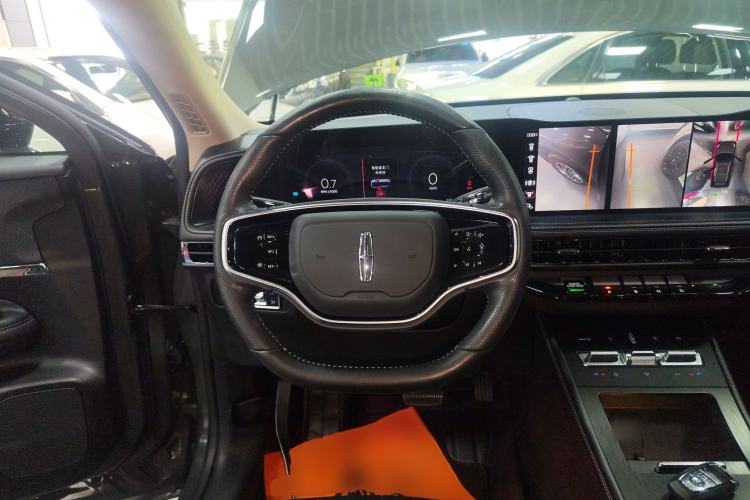 Used Lincoln Corsair 2023 2.0T Two-Wheel Drive Luxury Edition Steering Wheel
