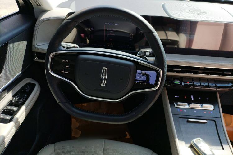 Used Lincoln Corsair 2023 2.0T Two-Wheel Drive Luxury Edition Steering Wheel