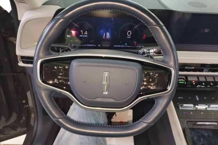 Used Lincoln Corsair 2023 2.0T Two-Wheel-Drive Luxury Edition Steering Wheel