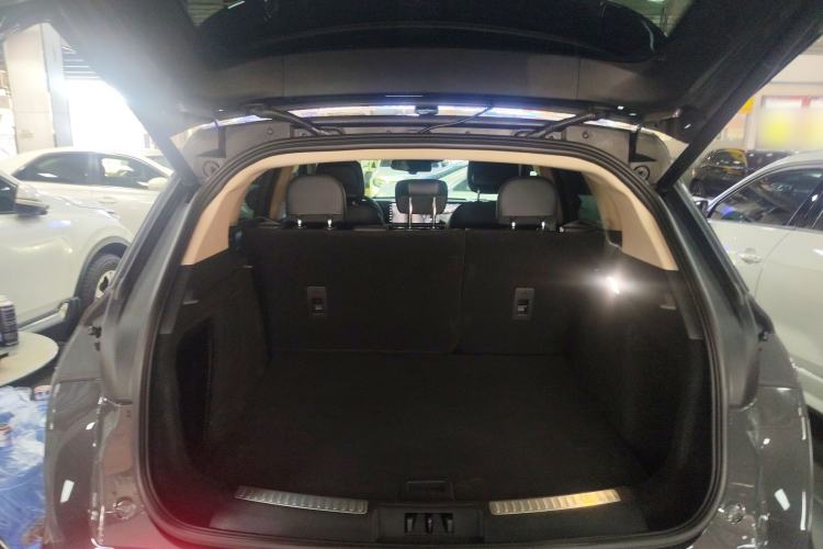 Used Lincoln Corsair 2023 2.0T Two-Wheel Drive Luxury Edition Trunk