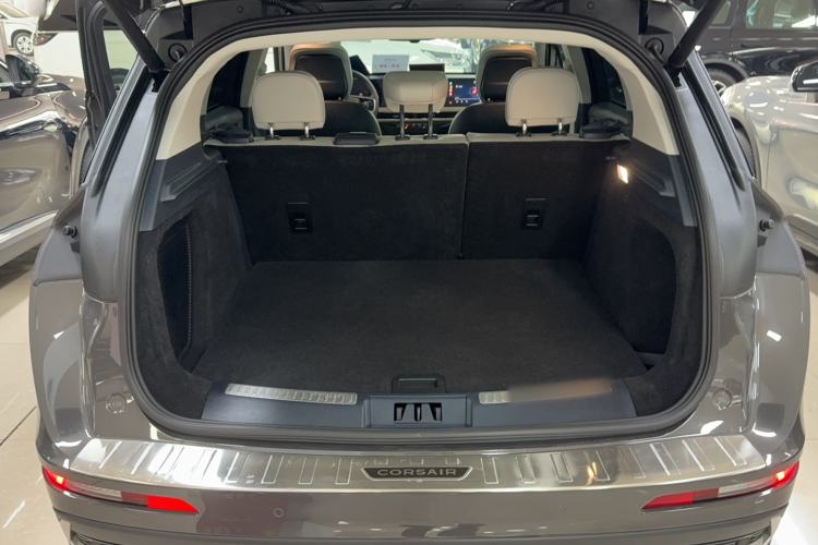 Used Lincoln Corsair 2023 2.0T Two-Wheel Drive Luxury Edition Trunk