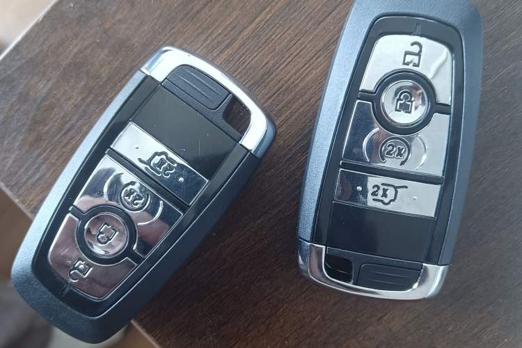 Used Lincoln Corsair 2023 2.0T Two-Wheel Drive Luxury Edition Vehicle Key