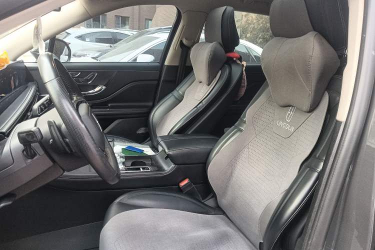 Used Lincoln Corsair 2023 2.0T Two-Wheel Drive Luxury Edition Left Front Seat