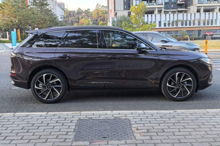 Used Lincoln Corsair 2023 2.0T All-Wheel-Drive Prestige Version Exterior 3