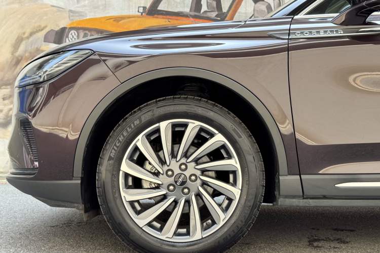 Used Lincoln Corsair 2023 2.0T Two-Wheel-Drive Luxury Edition Exterior 4