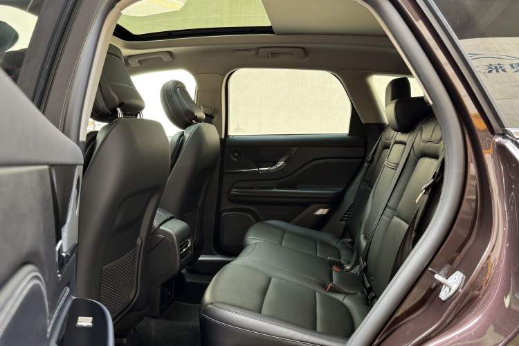 Used Lincoln Corsair 2023 2.0T Two-Wheel-Drive Luxury Edition Headliner