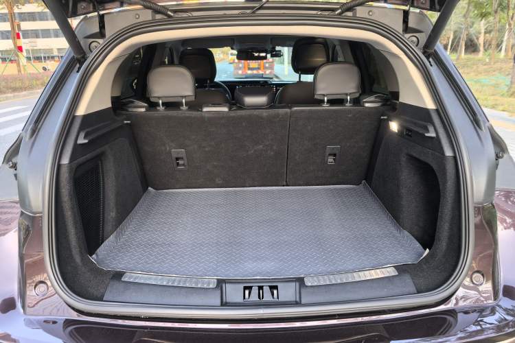 Used Lincoln Corsair 2023 2.0T All-Wheel-Drive Prestige Version Interior 10