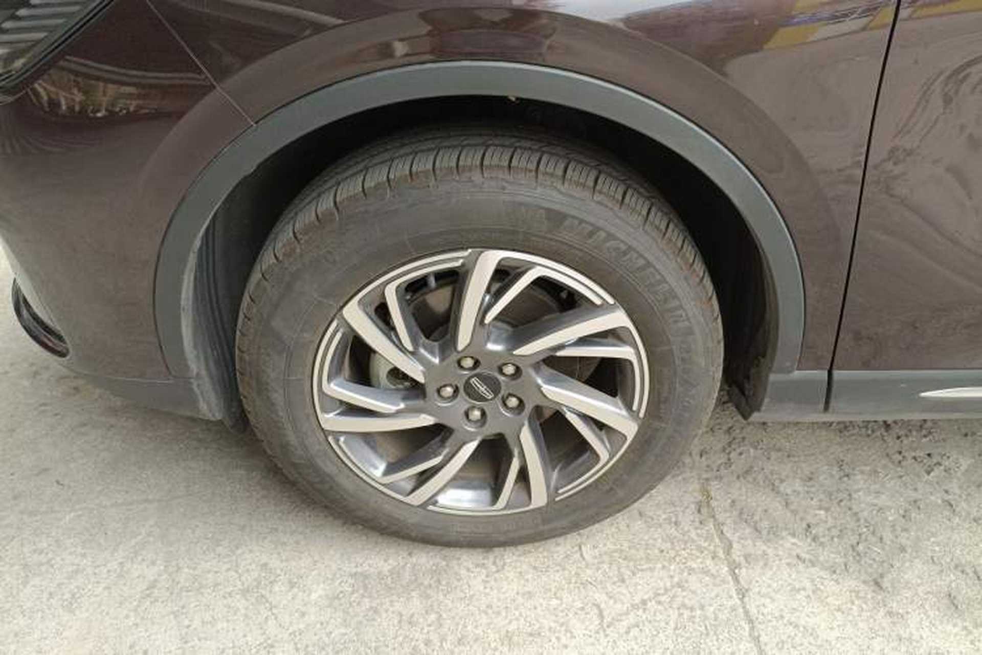 Used Lincoln Corsair 2023 2.0T Two-Wheel Drive Luxury Edition Left Front Wheel Hub