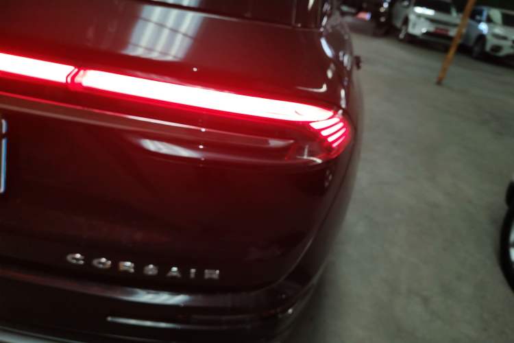 Used Lincoln Corsair 2023 2.0T All-Wheel-Drive Prestige Version Right Rear Taillight